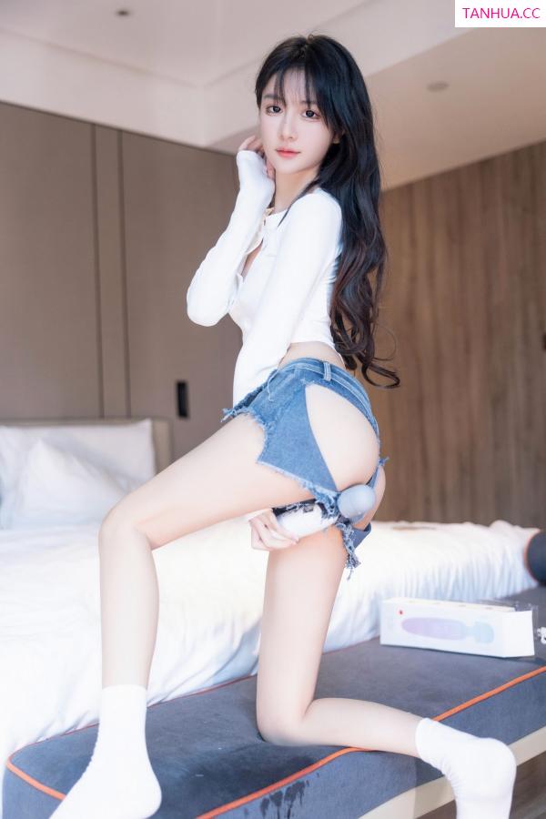   [XiuRen]高清写真图 2023.06.30 No.7010 幼幼 清纯美腿第62张图片
